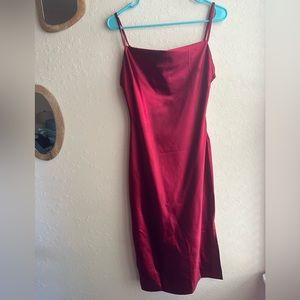 Strappy, red, scoop-neck, form-fitting dress